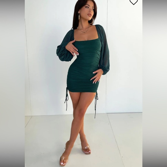 THATSSOFETCH “Lorde” Ruched Sheer Balloon Sleeve Mini Dress in Emerald Green - Picture 1 of 15